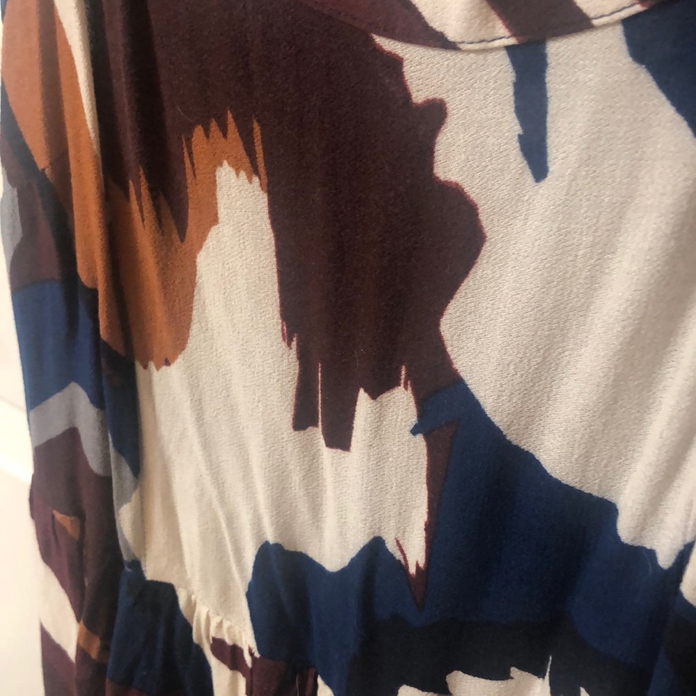 Patterned Dress - Picture 3 of 6